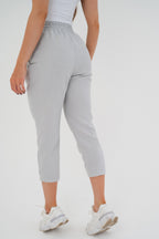 Calça Carrot Capri