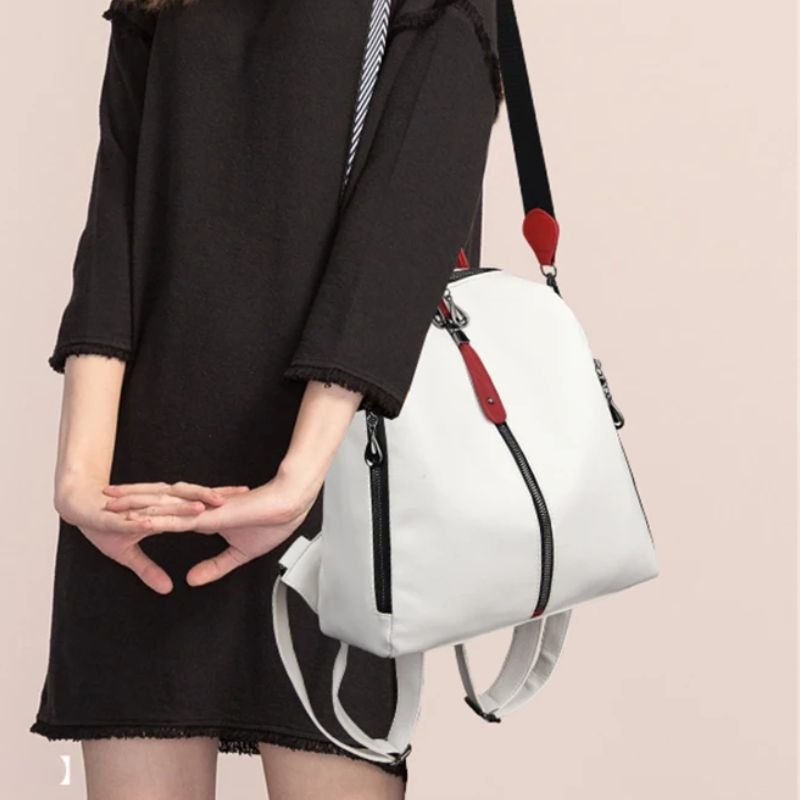 Mochila e Bolsa de Ombro Versátil Feminina Fogazza