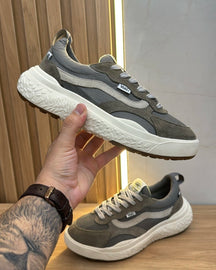 TÊNIS VANS ULTRARANGE VR3