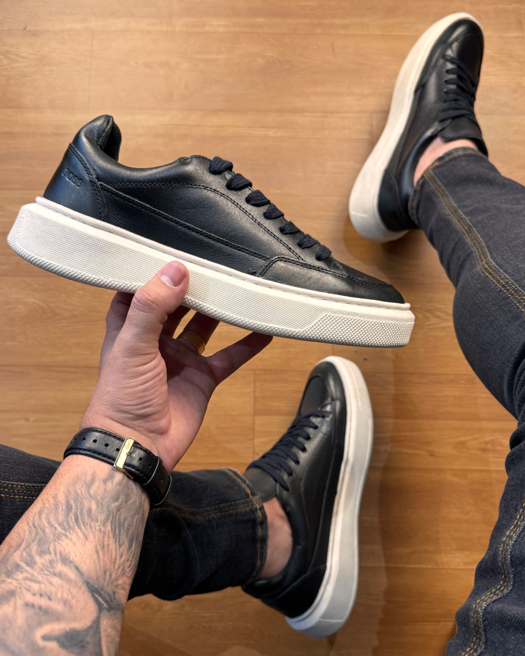 TÊNIS SNEAKER BOSS ELEGANCE (Couro)
