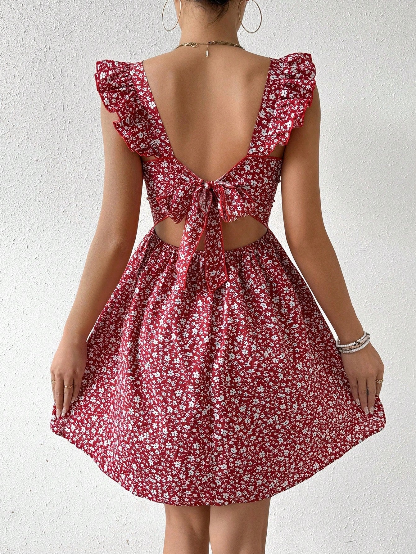 Vestido com Estampa Aleatória e Manga Curta para Férias