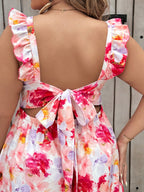 Vestido Plus Size com Costas Nuas e Plissado