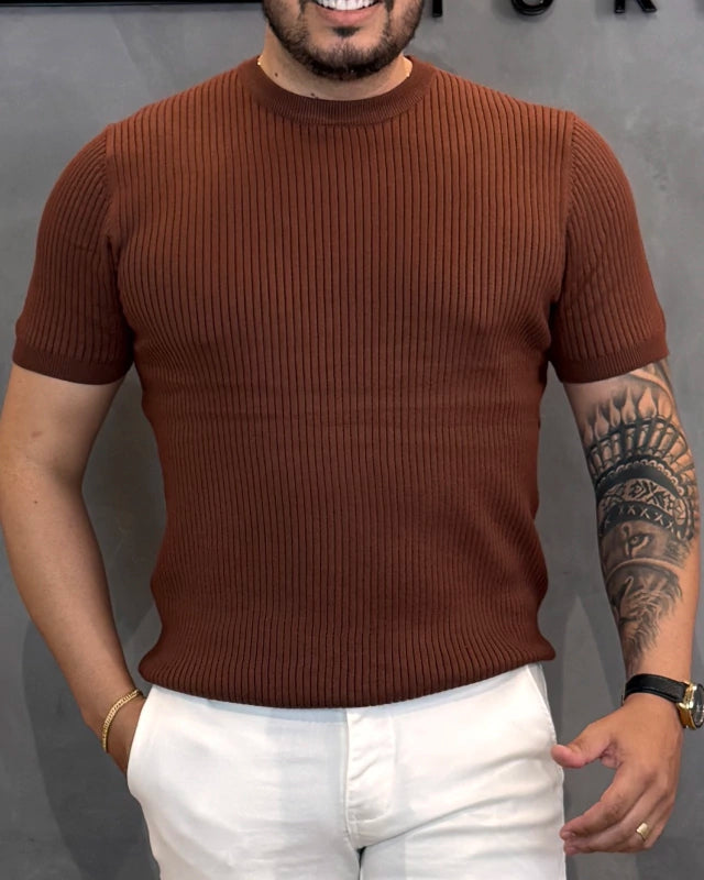 CAMISETA EM TRICÔ OLD MONEY (Padrão Zara)